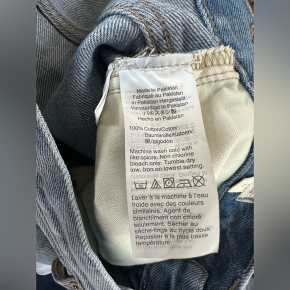 Madewell The Momjean Distressed High Rise Jeans Size 27 / 6 - Picture 7 of 8